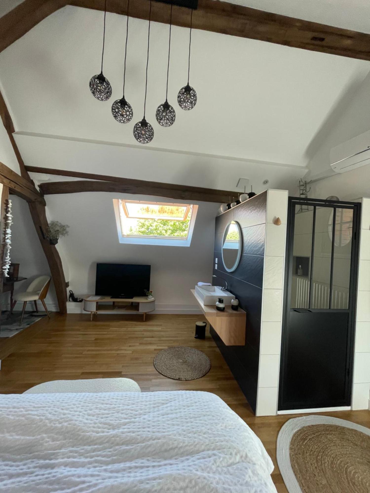 Le Clos Du Q'Hatre Clery-Saint-Andre Экстерьер фото